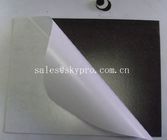 surface douce de feuille en caoutchouc magnétique auto-adhésive noire épaisse de 0.2-10mm
