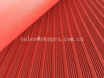 Tapis en caoutchouc industriel de plancher avec des couleurs et des textures assorties