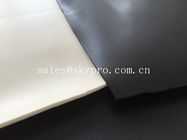 Rouleau en caoutchouc de feuille durable de caoutchouc spongieux profondément 2mm 10mm, couleur noire et blanche