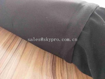 Le rouleau noir respirable non élastique de feuille de mousse de Mouldable EVA de la chaleur de 3 couches avec double T Tabric a stratifié