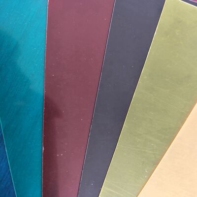 La couverture de PVC rigide et transparente et le revêtement de liaison en PVC, en tailles personnalisées, respectueuses de l'environnement et non toxiques